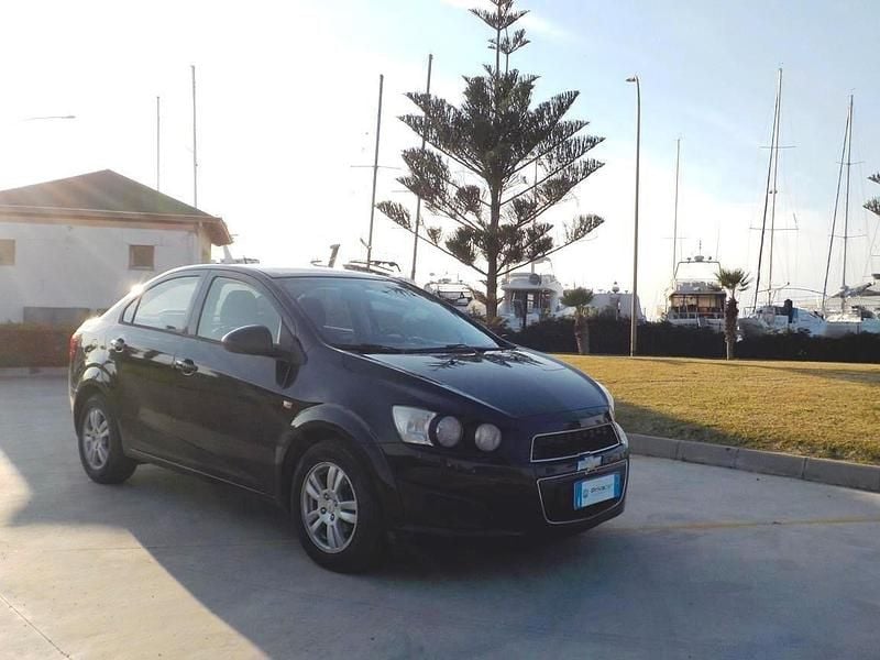 Usata Chevrolet Aveo LT 86 CV (63 kW) 2013 Nero Berlina
