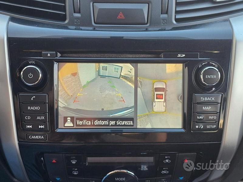 Usata Nissan Navara N-Connecta 190 CV (139 kW) 2019 Marrone Pick-up