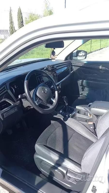 Usata Ssangyong (KGM) Korando 136 CV (100 kW) 2021 Grigio Station wagon