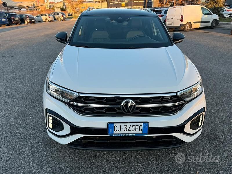Bianco Usata 2022 VW T-Roc R-line SUV | 19.900 € (Buon prezzo) - Immagine 1/4