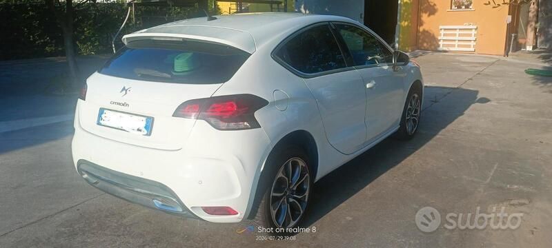 Usata Citroën DS4 So Chic 111 CV (81 kW) 2011 Bianco Utilitaria