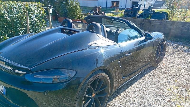 Usata Porsche 718 Spyder 420 CV (308 kW) 2023 Nero Cabrio