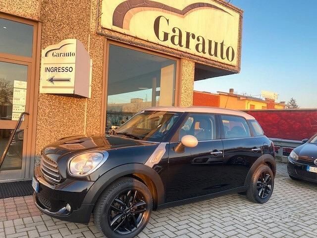 Nero Usata 2012 Mini Cooper Countryman SUV | 10.690 € (Cara) - Immagine 1/4