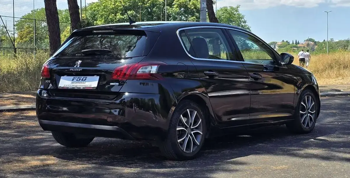 Usata Peugeot 308 GT-line 150 CV (110 kW) 2015 Other Berlina