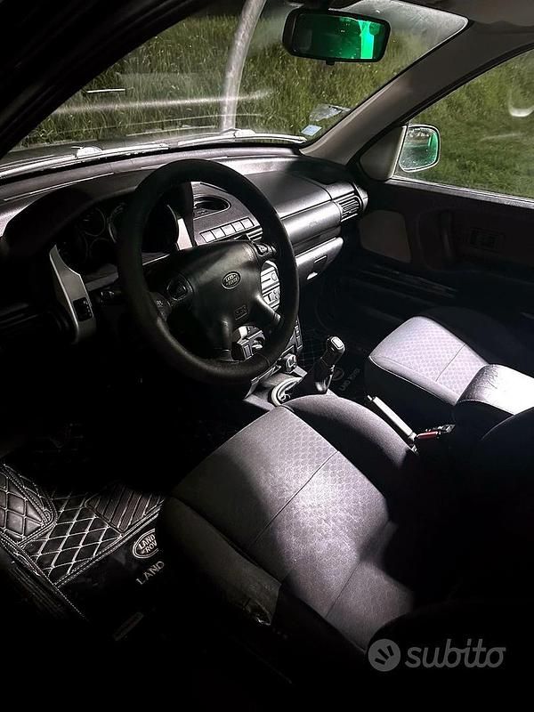 Usata Land Rover Freelander 111 CV (81 kW) 2005 Nero SUV