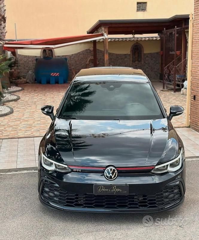 Usata VW Golf VIII GTI 245 CV (180 kW) 2021 Utilitaria