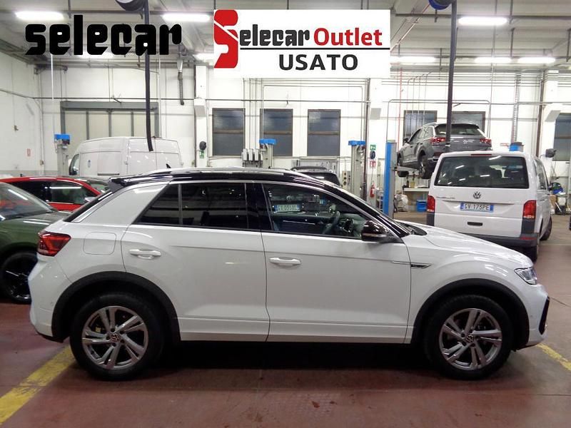 Usata VW T-Roc R-line 116 CV (85 kW) 2023 Bianco/tetto nero SUV