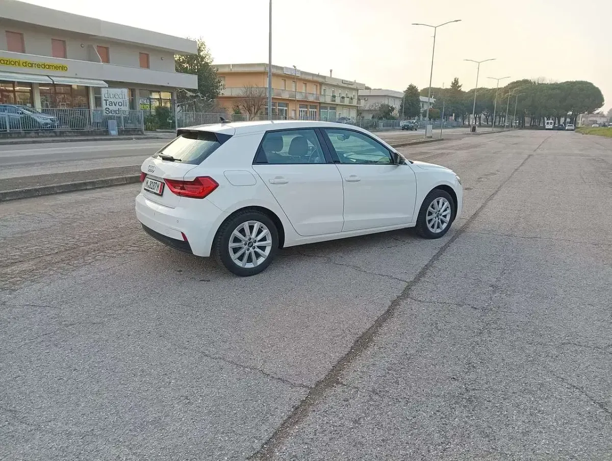 Usata Audi A1 Sportback Admired 95 CV (69 kW) 2022 Bianco Utilitaria