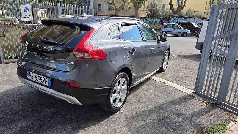 Usata Volvo V40 CC Momentum 116 CV (85 kW) 2013 Grigio Station wagon