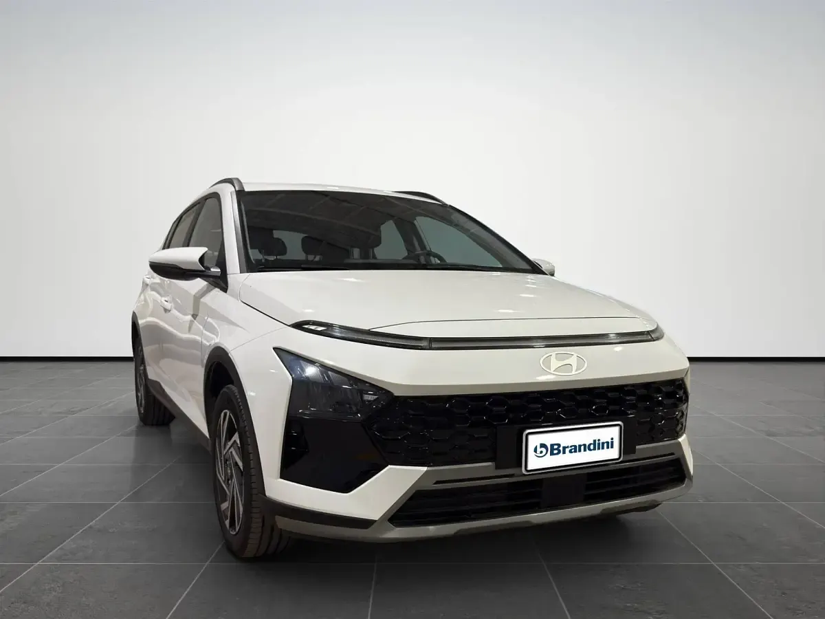 Usata Hyundai Bayon 79 CV (58 kW) 2025 Atlas white SUV