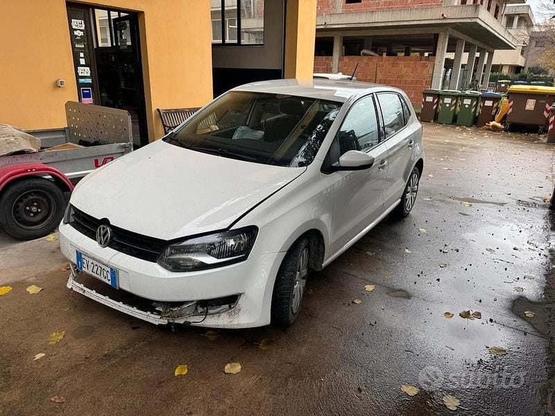 Usata VW Polo Comfortline 75 CV (55 kW) 2014 Bianco Berlina