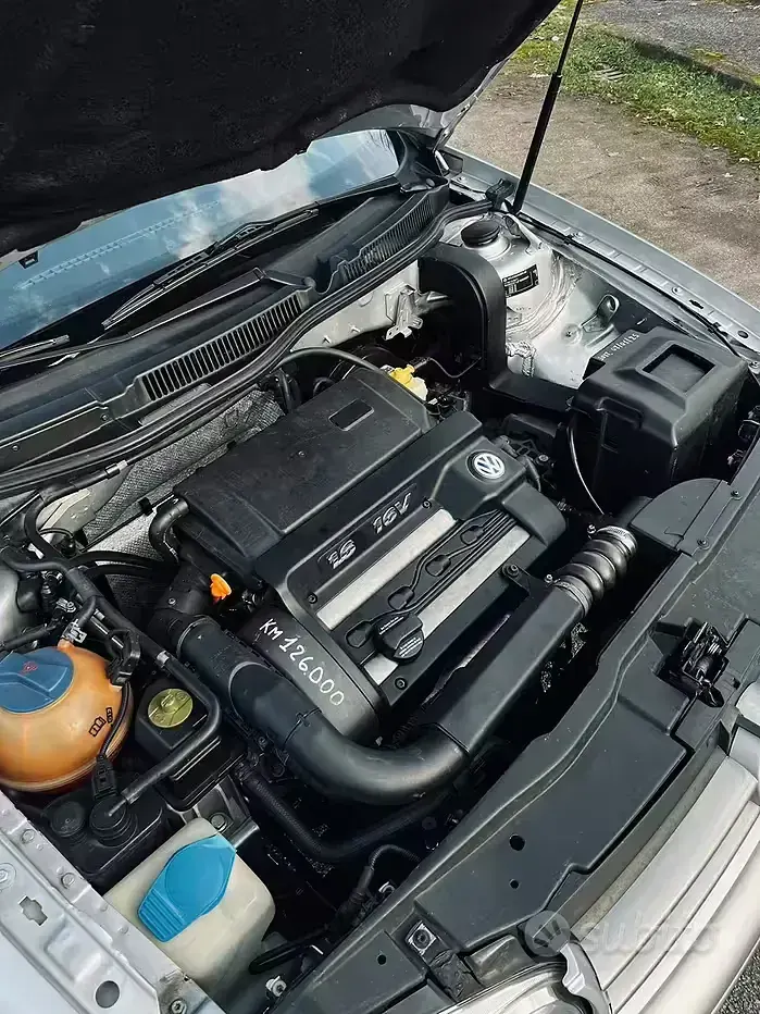 Usata VW Golf IV Edition 105 CV (77 kW) 2001 Bluazzurro Berlina