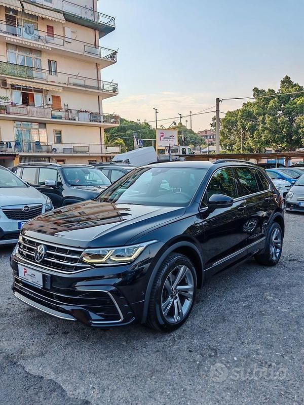 Nero Usata 2021 VW Tiguan R SUV | 30.900 € (Molto cara) - Immagine 1/4