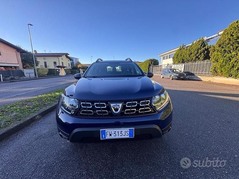 Usata Dacia Duster Essentiel 114 CV (83 kW) 2019 Blu Berlina