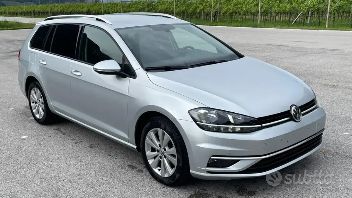 Usata VW Golf VII 116 CV (85 kW) 2018 Grigio Station wagon