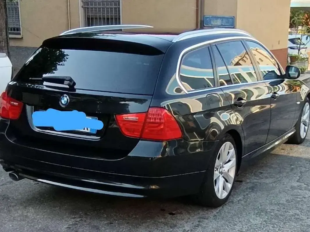 Usata BMW 320 184 CV (135 kW) 2011 Nero Station wagon