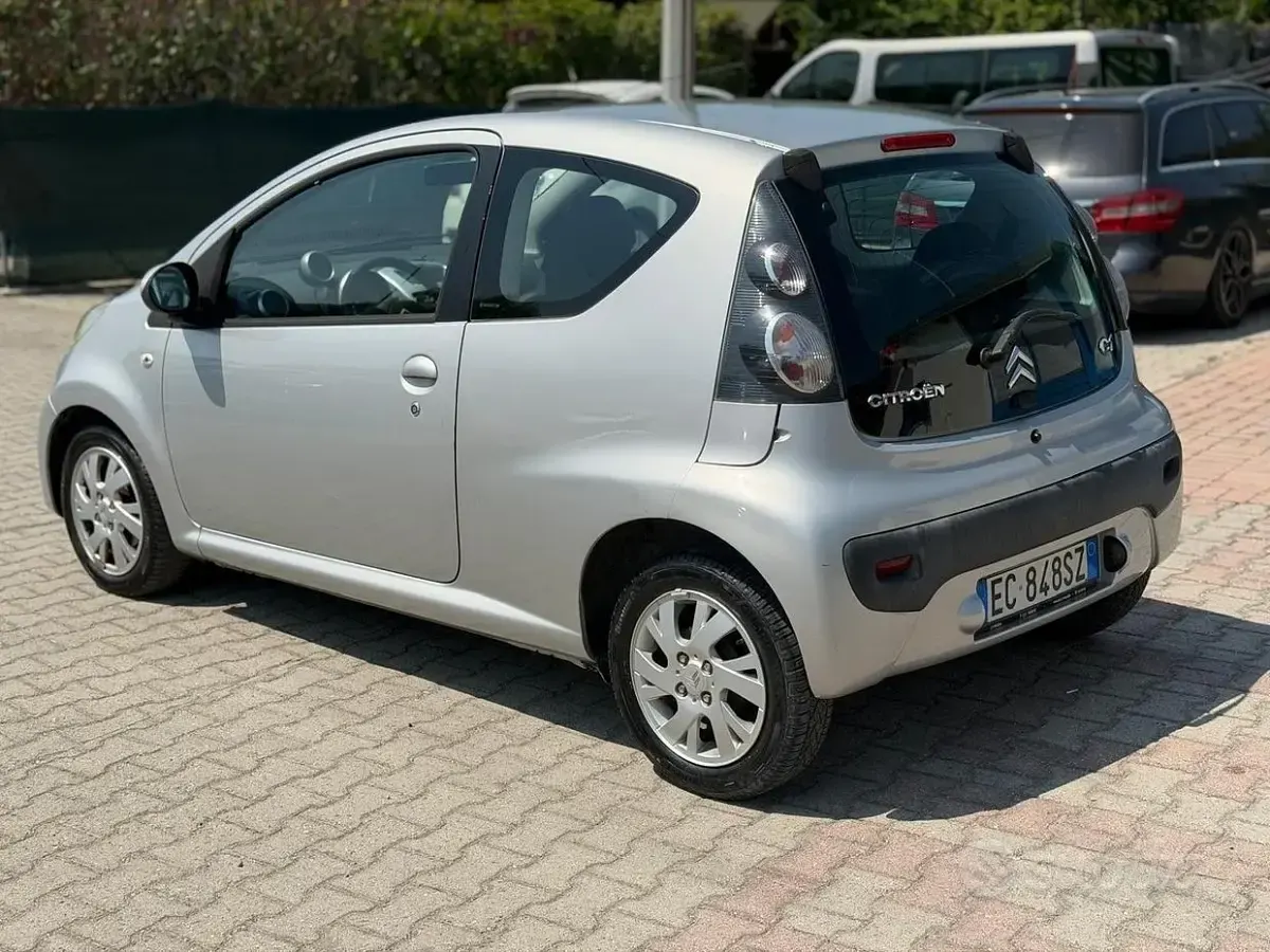 Usata Citroën C1 68 CV (50 kW) 2010 Grigio Utilitaria