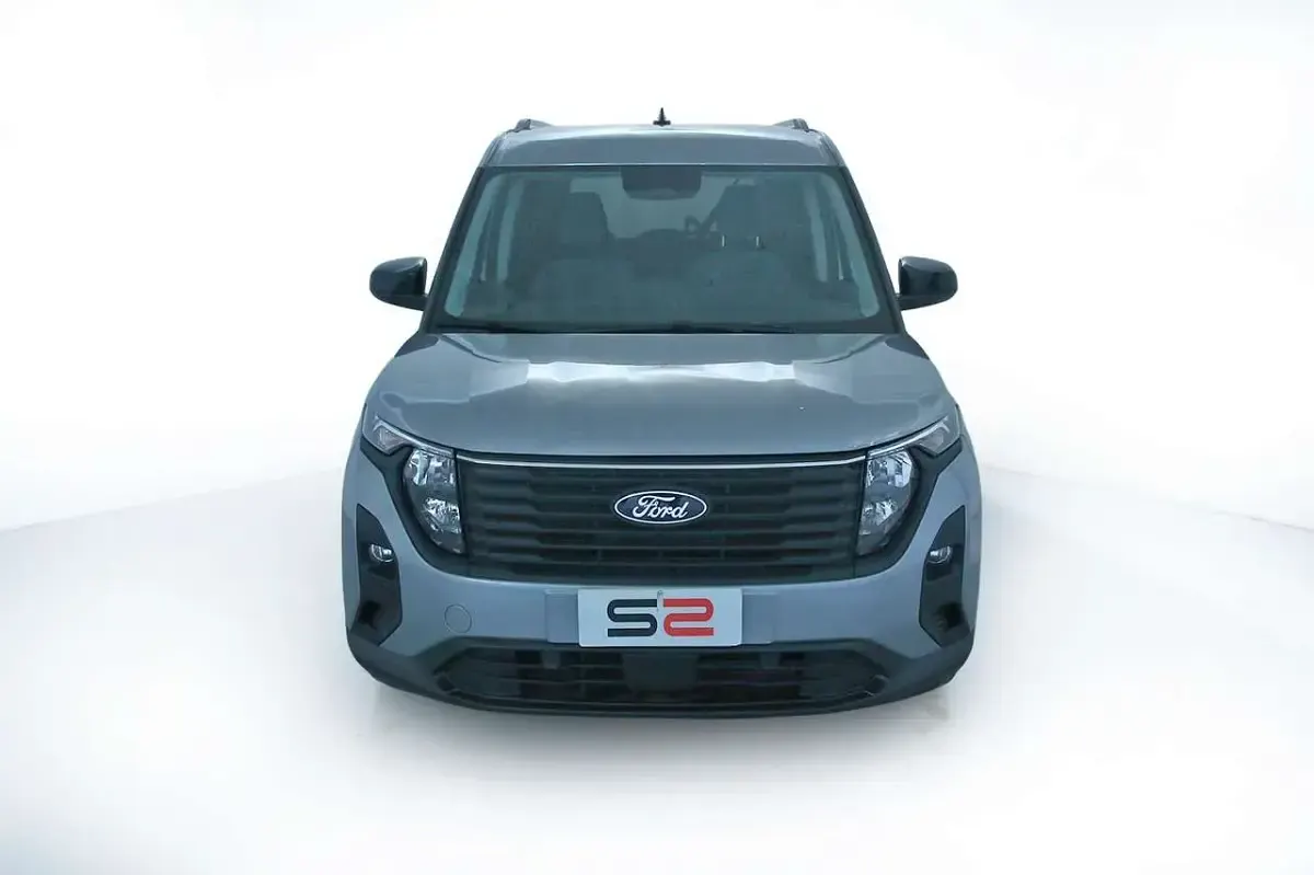 Usata Ford Tourneo Courier Titanium 125 CV (91 kW) 2025 Argento Monovolume