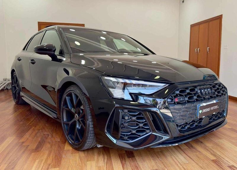 Nero Usata 2022 Audi RS3 Ambiente Tre volumi | 48.500 € - Immagine 1/4