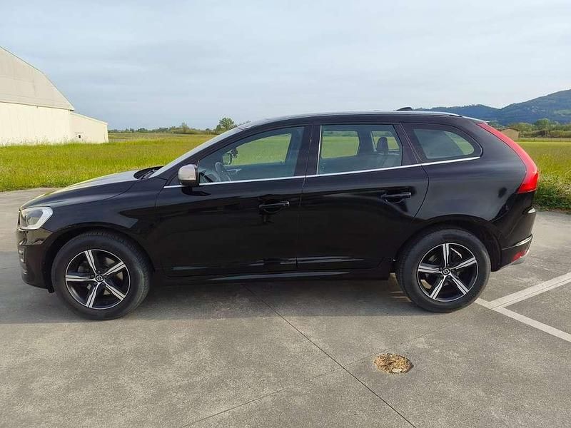 Usata Volvo XC60 R-Design 150 CV (110 kW) 2017 Nero SUV