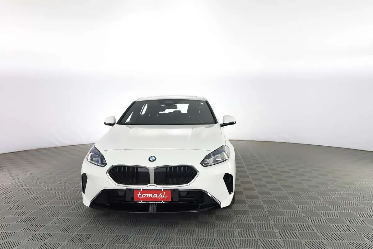 Usata BMW 120 M Sport 150 CV (110 kW) 2025 Alpine white Utilitaria