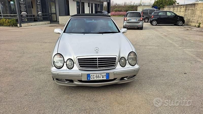 Usata Mercedes CLK200 2003 Grigio Cabrio