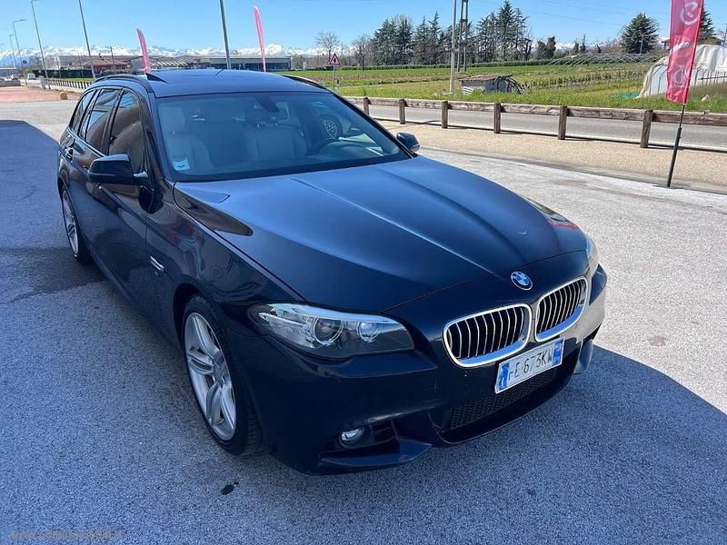 Usata BMW 530 M Sport 249 CV (183 kW) 2016 Blu/azzurro Station wagon