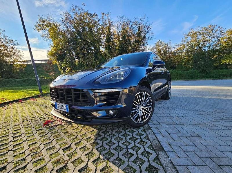 Usata Porsche Macan 250 CV (183 kW) 2016 Blu/azzurro SUV