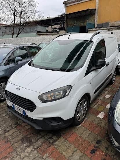 Usata Ford Transit Courier 74 CV (54 kW) 2018 Bianco Furgone