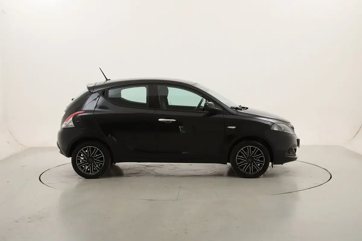 Usata Lancia Ypsilon Silver 70 CV (51 kW) 2022 Utilitaria