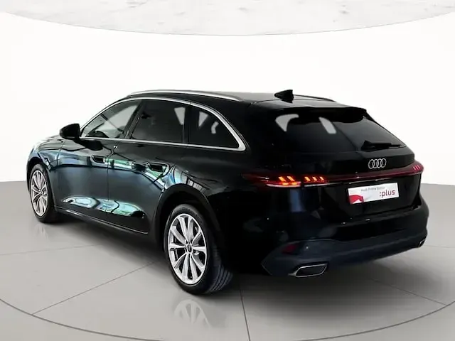 Usata Audi A5 Business 150 CV (110 kW) 2025 Nero mito metallizzato Station wagon