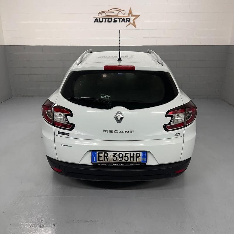 Usata Renault Mégane GrandTour 110 CV (80 kW) 2013 Argento Station wagon