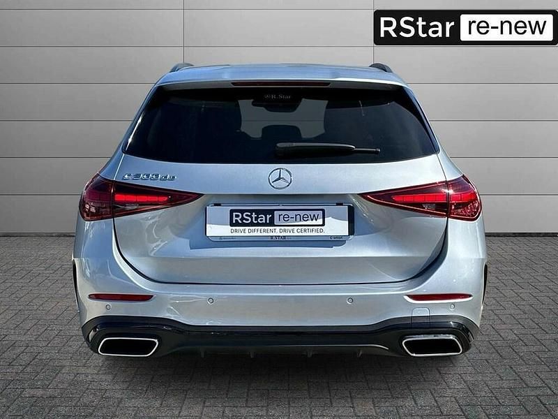Usata Mercedes 300 AMG Line Premium 197 CV (144 kW) 2025 Argento Station wagon