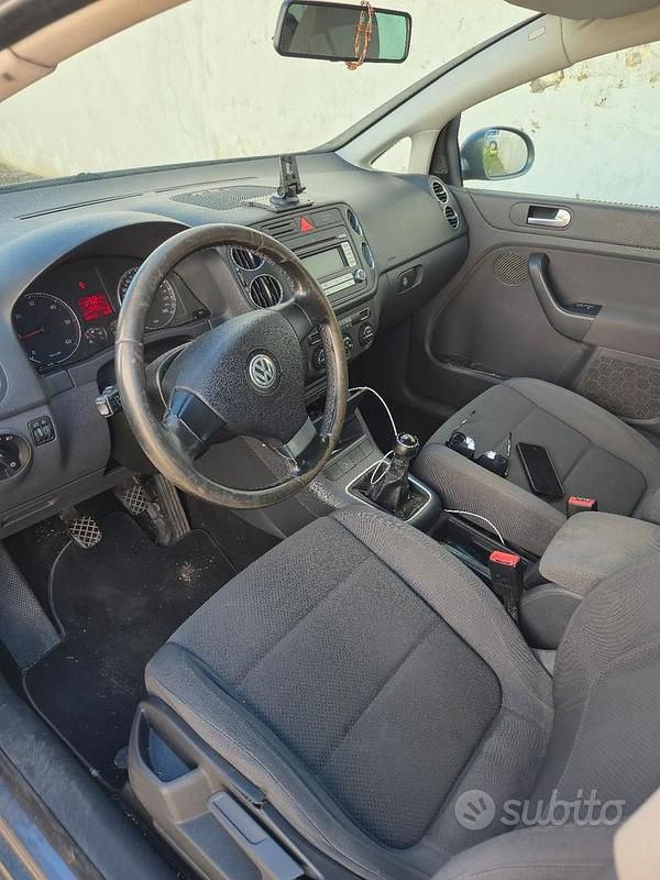 Usata VW Golf Plus Cross 105 CV (77 kW) 2007 Grigio Monovolume