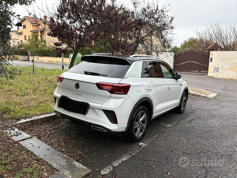Usata VW T-Roc R-line 150 CV (110 kW) 2023 Bianco SUV