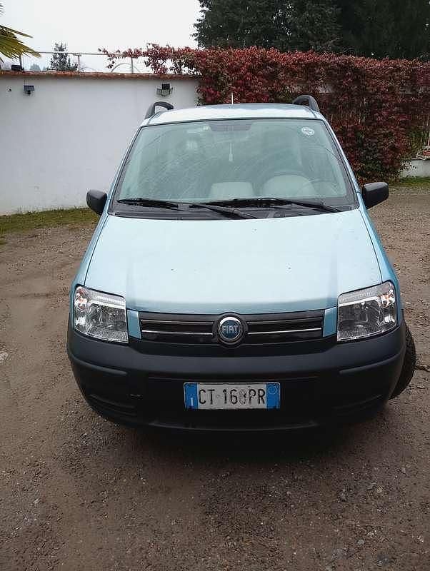 Usata Fiat Panda 60 CV (44 kW) 2005 Blu/azzurro Utilitaria