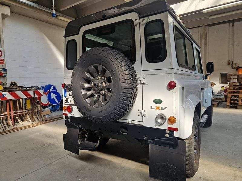 Usata Land Rover Defender 122 CV (89 kW) 2013 Bianco Pick-up