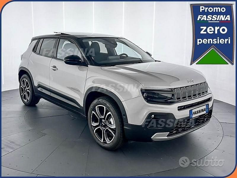 Nuova Jeep Avenger Summit 100 CV (73 kW) 2025 Grigio SUV