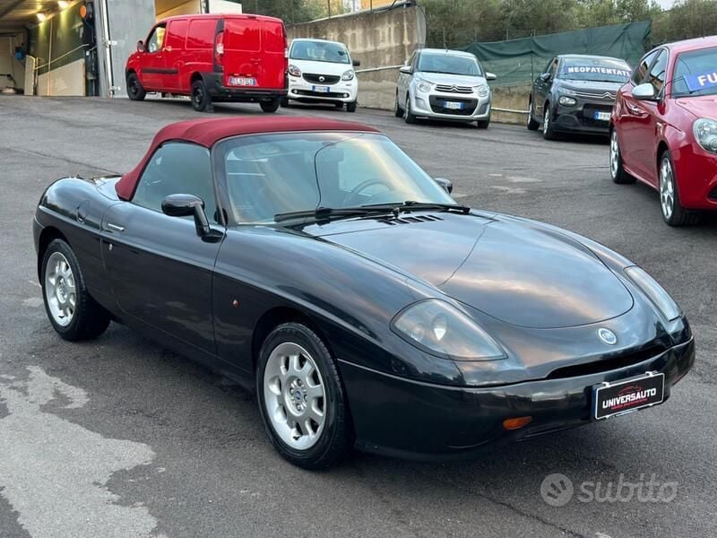 Usata Fiat Barchetta 131 CV (96 kW) 2002 Nero Cabrio