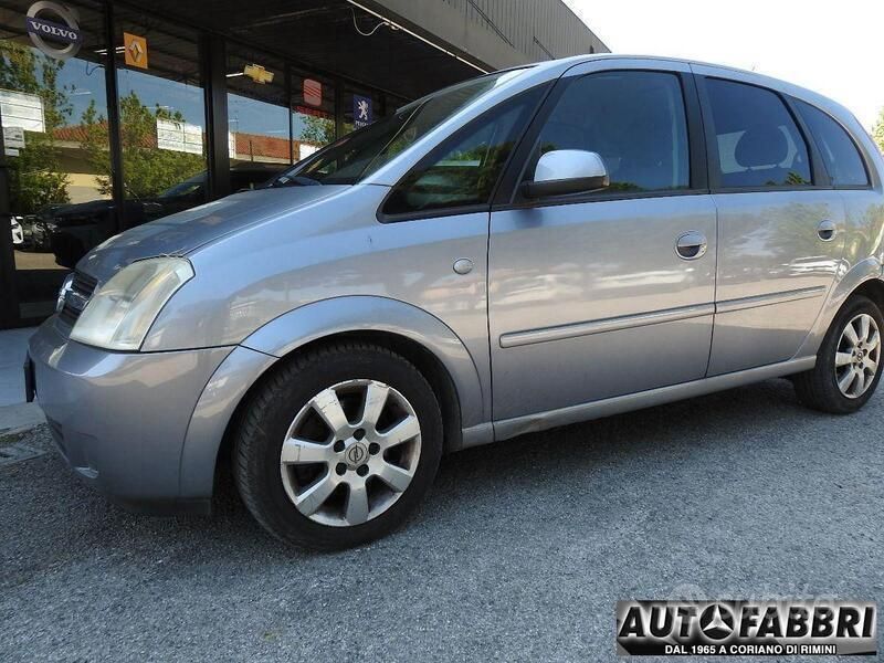 Usata Opel Meriva Enjoy 101 CV (74 kW) 2006 Grigio(met.) Monovolume