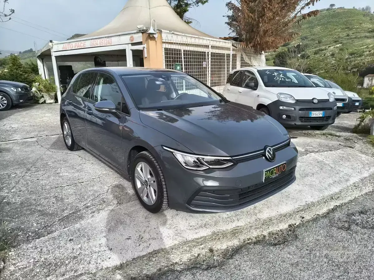 Usata VW Golf Life 150 CV (110 kW) 2023 Grigio SUV