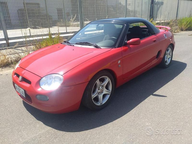 Usata MG F 145 CV (106 kW) 1996 Rosso Cabrio
