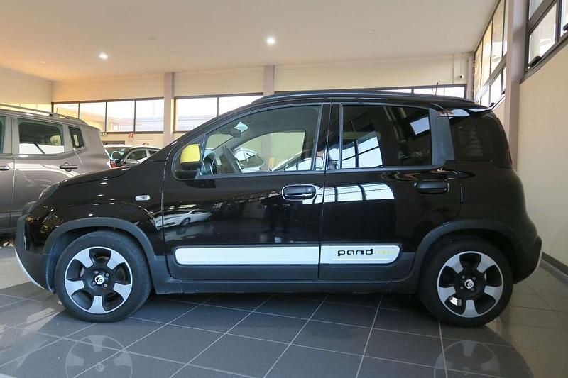 Usata Fiat Panda Cross Cross 69 CV (50 kW) 2025 Nero Utilitaria