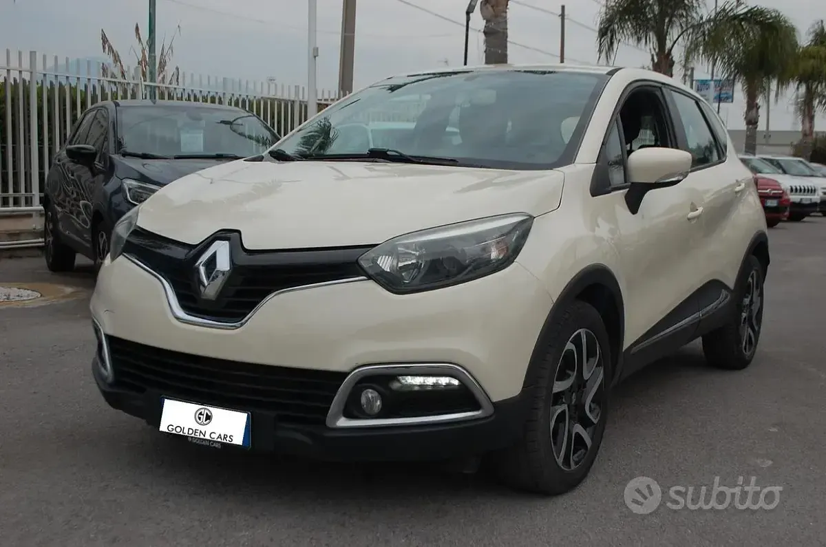 Usata Renault Captur 90 CV (66 kW) 2014 Beige SUV