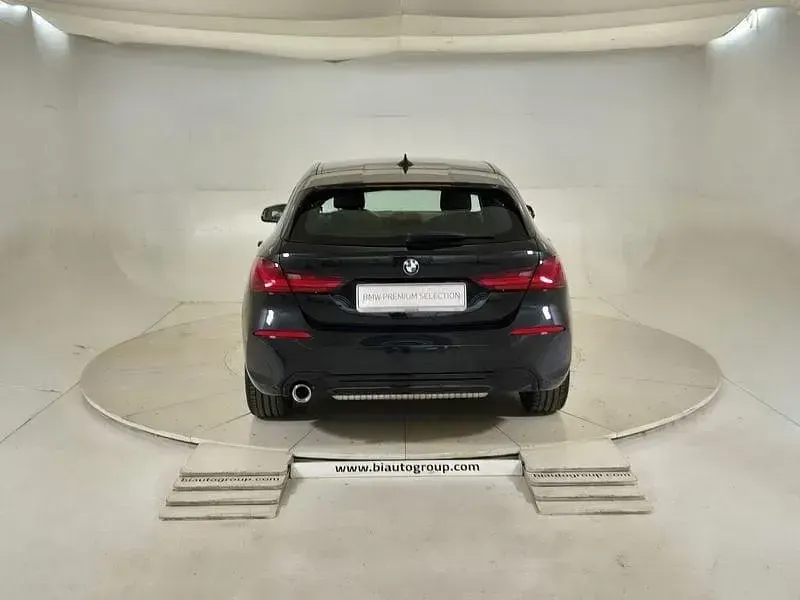 Usata BMW 118 Sport Line 140 CV (102 kW) 2020 Nero Berlina