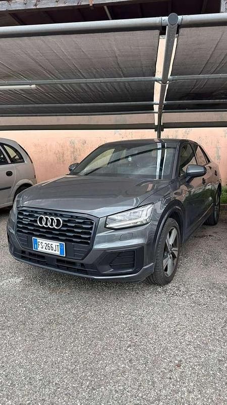 Usata Audi Q2 S-Line 150 CV (110 kW) 2018 Grigio SUV