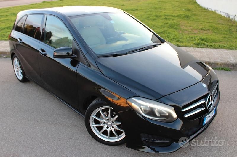 Usata Mercedes B180 109 CV (80 kW) 2017 Nero Monovolume