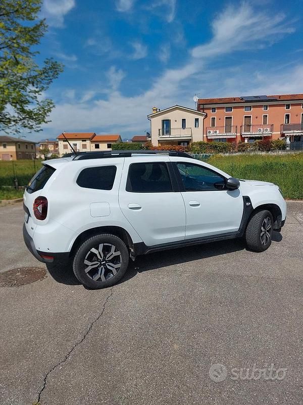 Usata Dacia Duster 116 CV (85 kW) 2024 SUV
