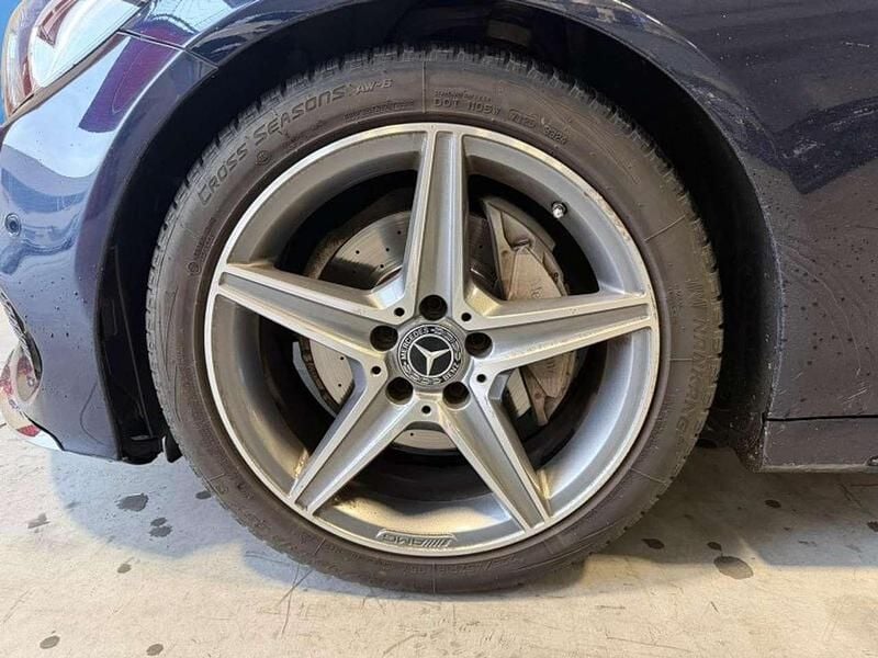 Usata Mercedes C220 Premium 170 CV (125 kW) 2018 Blu/azzurro Berlina