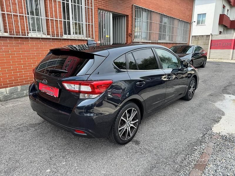 Usata Subaru Impreza Style 114 CV (83 kW) 2018 Grigio Berlina